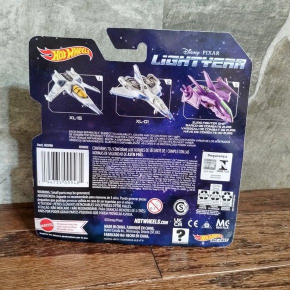 Hot Wheels Disney Pixar Lightyear XL-15 Starship Vehicle NIB - Picture 3 of 5
